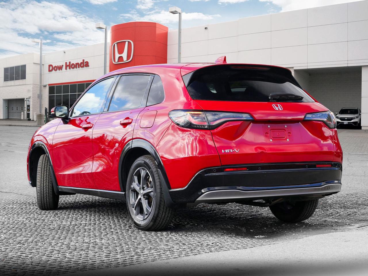 2025 Honda HR-V EX-L Navi 4dr All-Wheel Drive Photo3