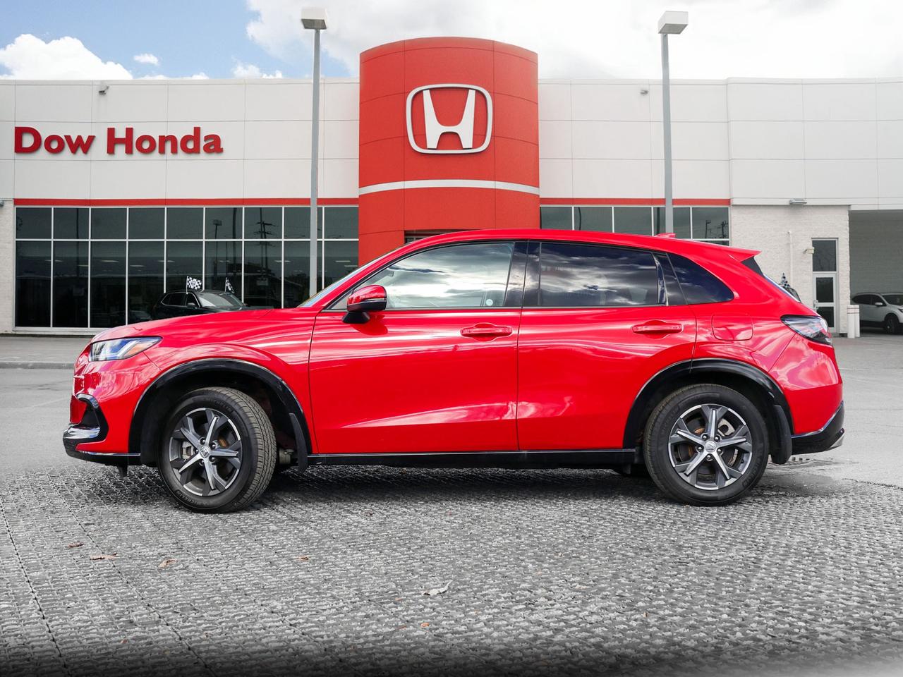2025 Honda HR-V EX-L Navi 4dr All-Wheel Drive Photo4
