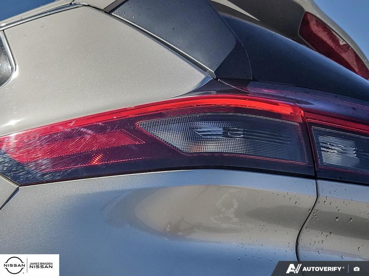 2023 Nissan Rogue AWD SV Photo