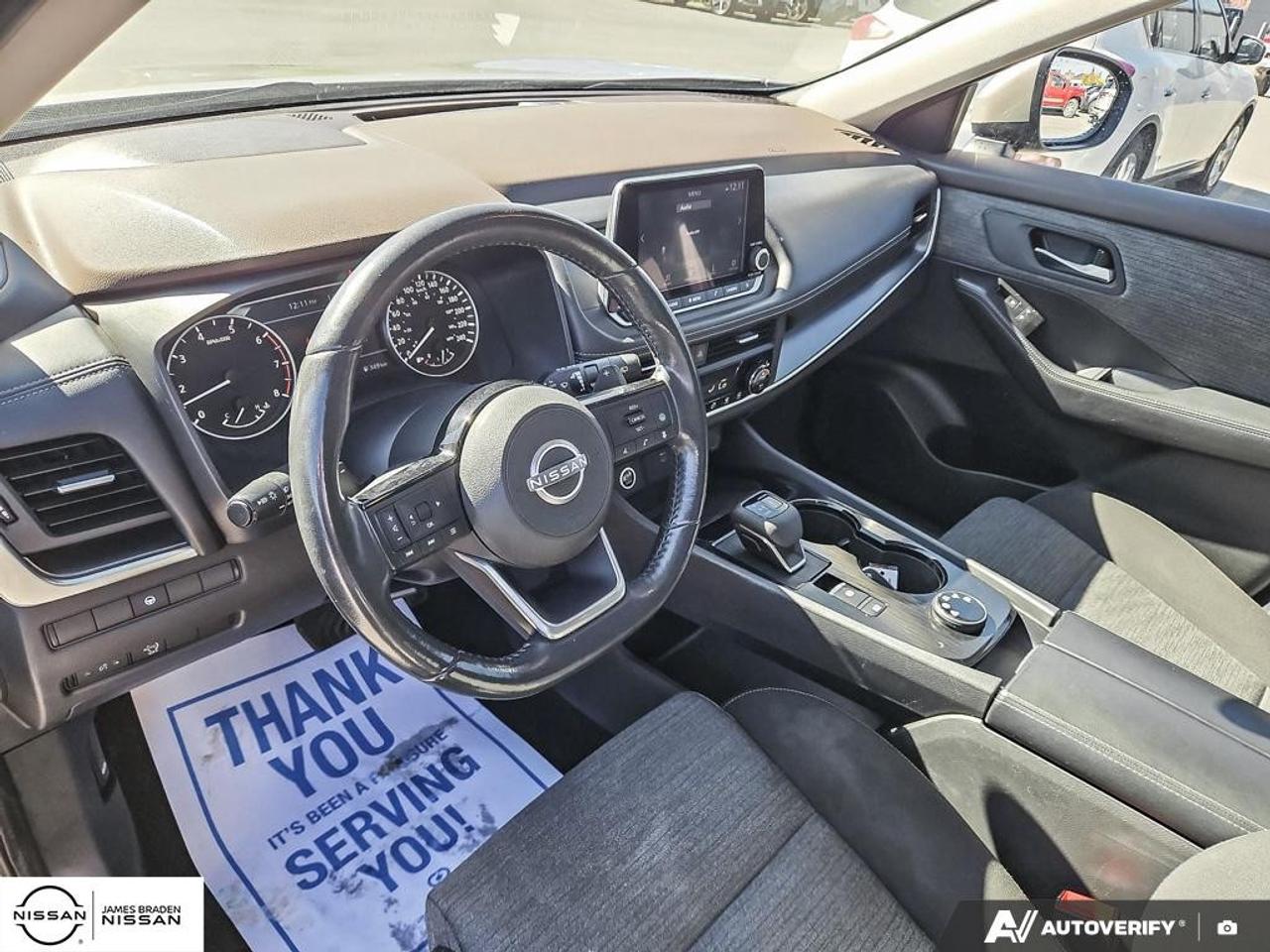 2023 Nissan Rogue AWD SV Photo