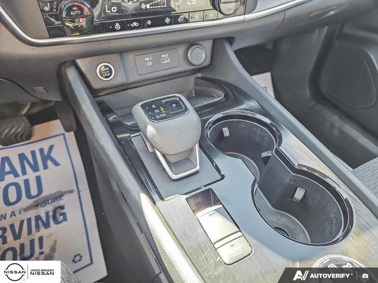 2023 Nissan Rogue AWD SV Photo