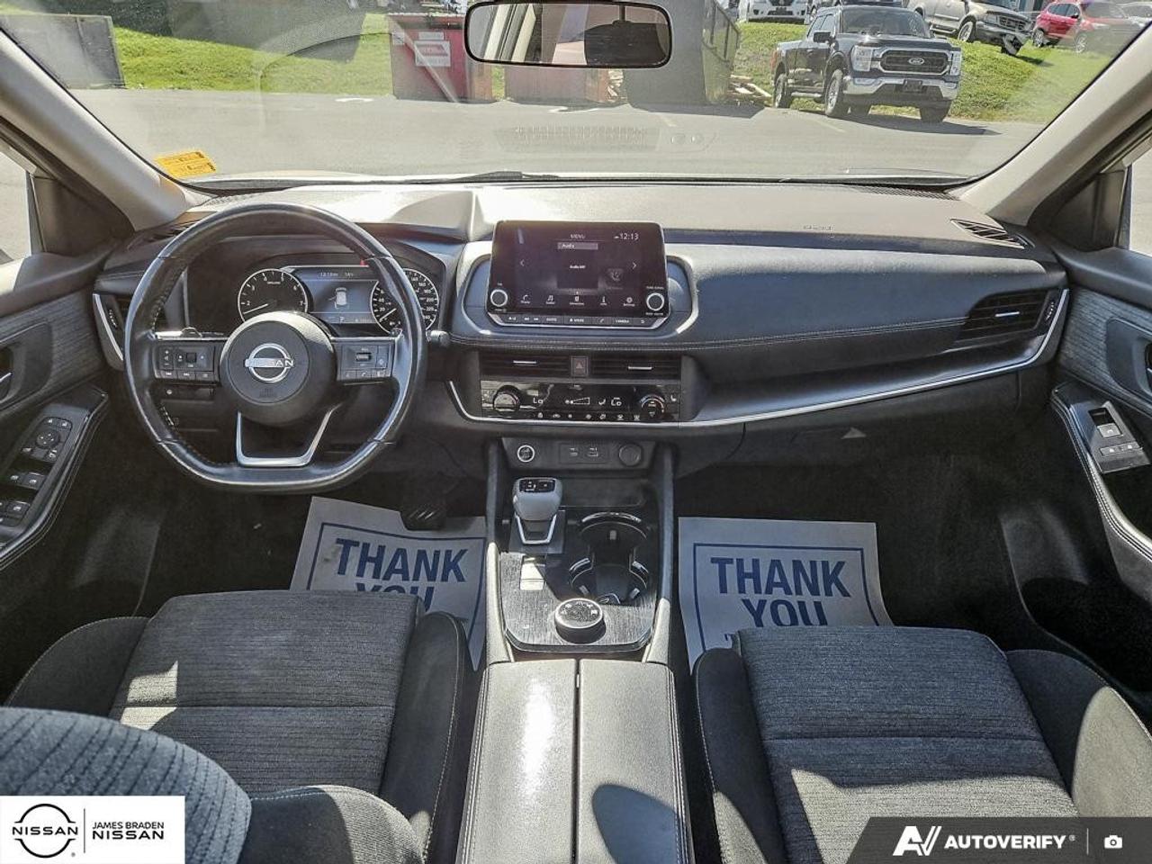 2023 Nissan Rogue AWD SV Photo
