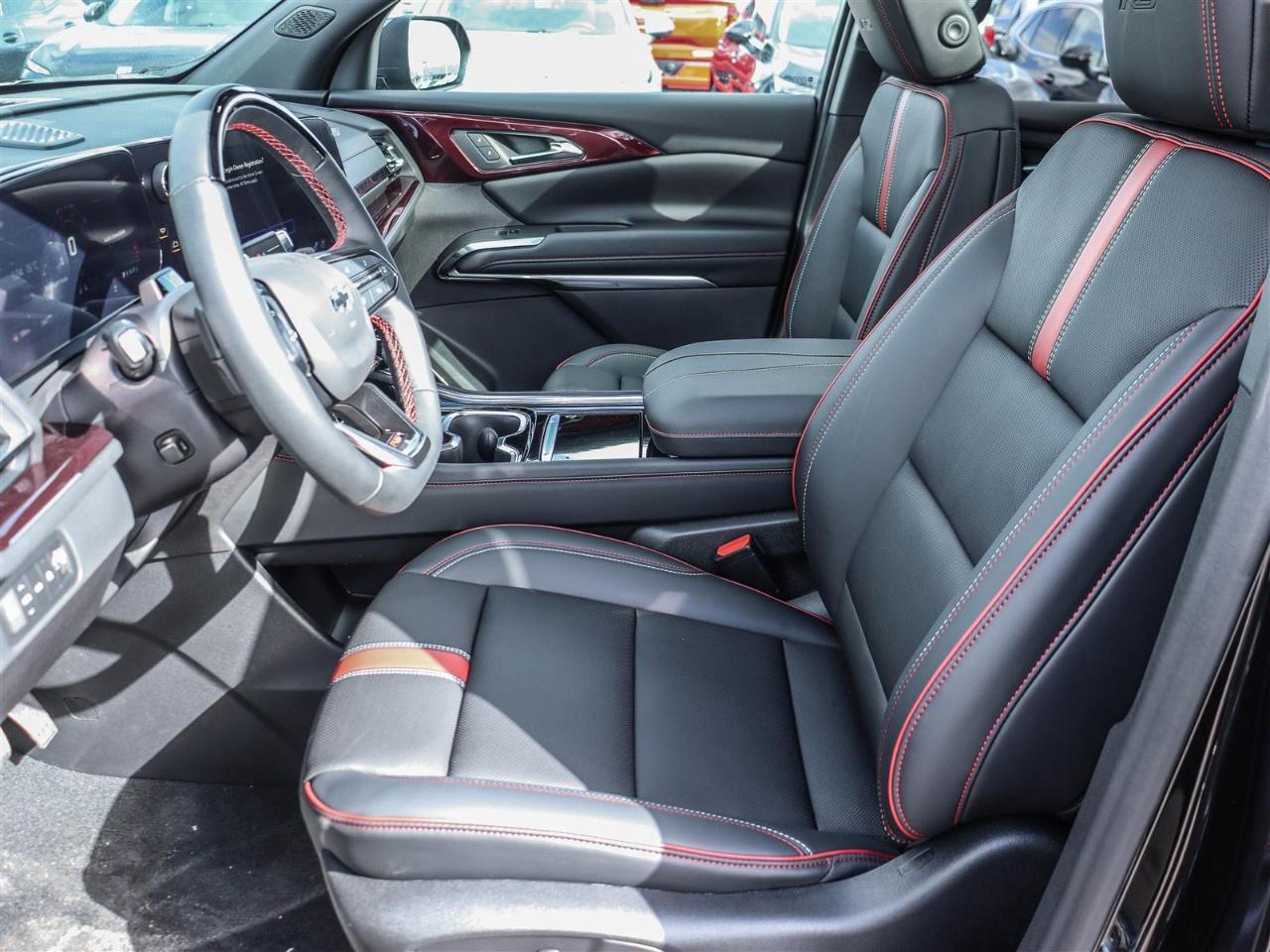 2027 Chevrolet Traverse AWD 4dr RS Photo