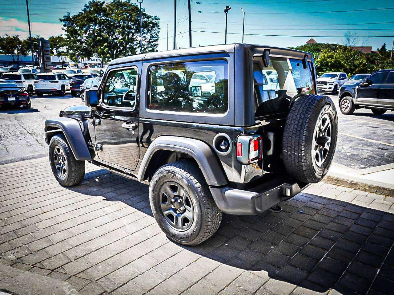 2022 Jeep Wrangler  Photo
