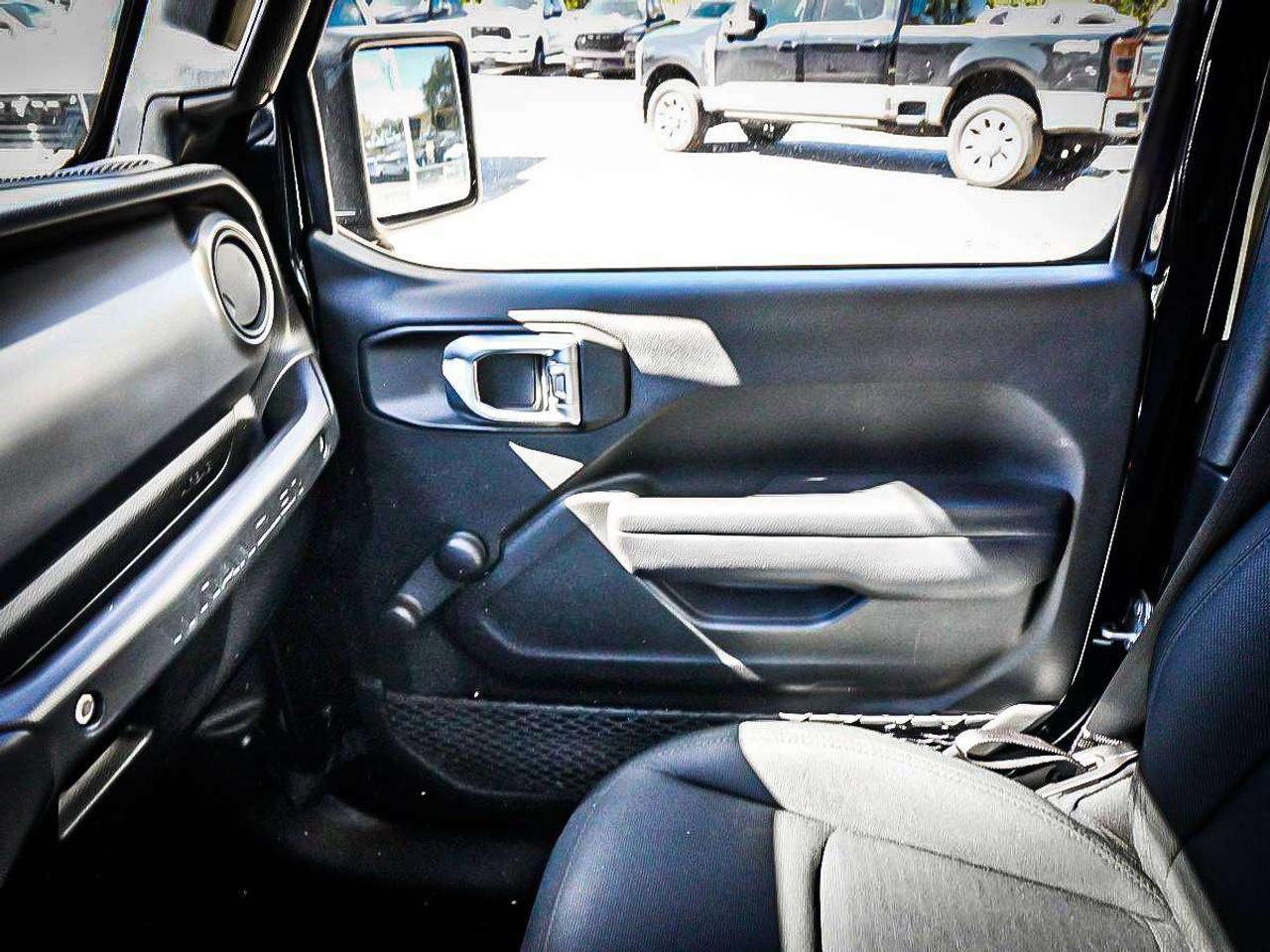 2022 Jeep Wrangler  Photo