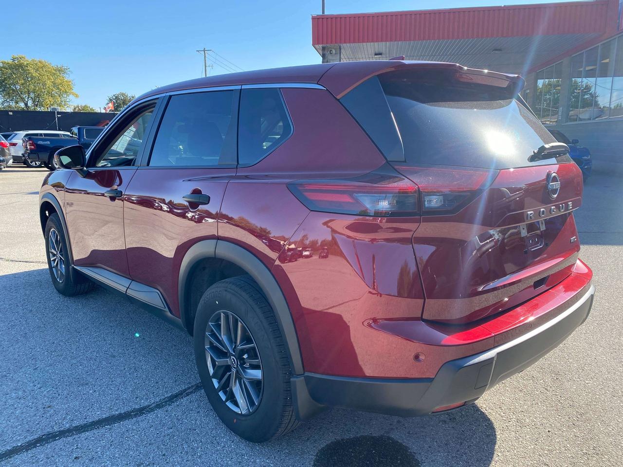 2024 Nissan Rogue S, AWD, REMOTE START, BALANCE OF FACTORY WARRANTY! Photo