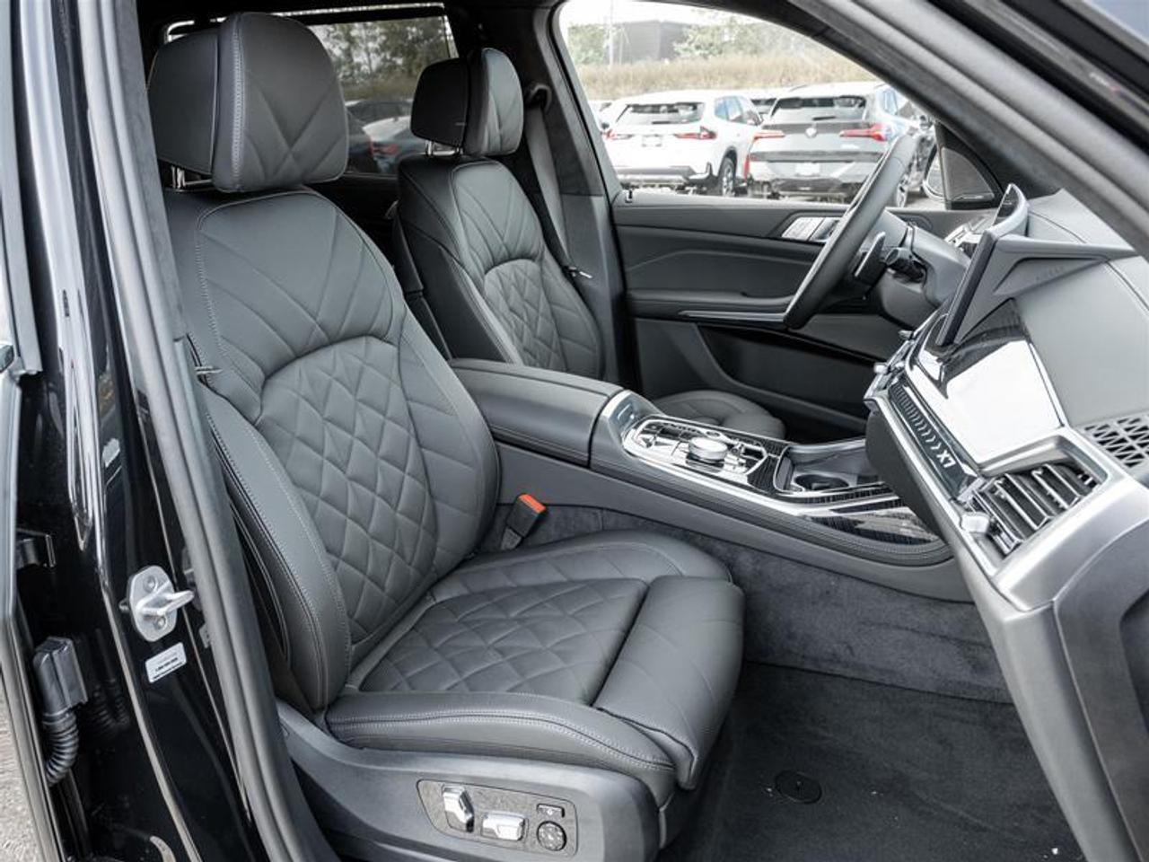 2027 BMW X7 xDrive40i 4dr All-Wheel Drive Sports Activity Vehicle Photo