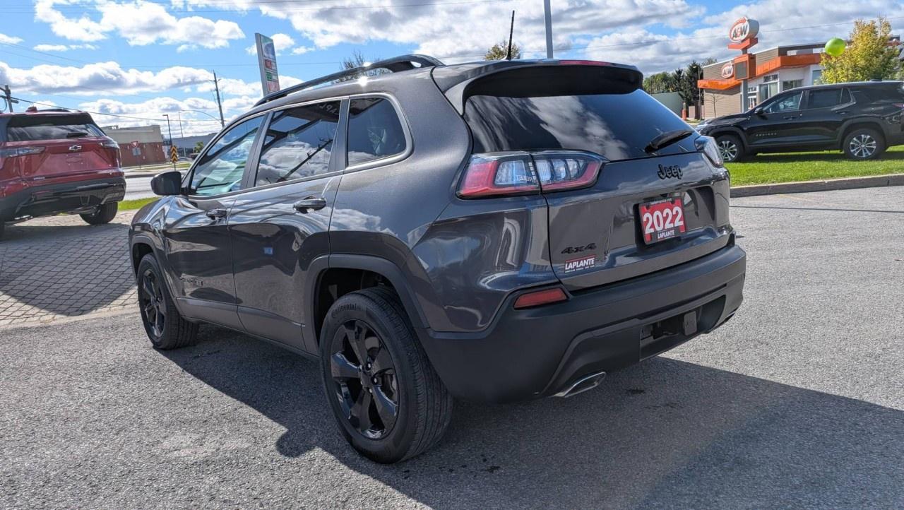 2022 Jeep Cherokee Altitude 4x4 Photo
