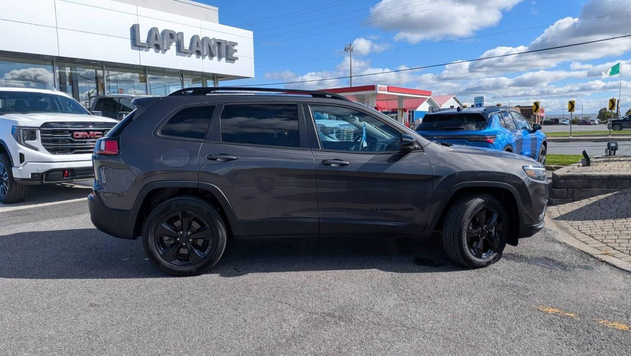 2022 Jeep Cherokee Altitude 4x4 Photo