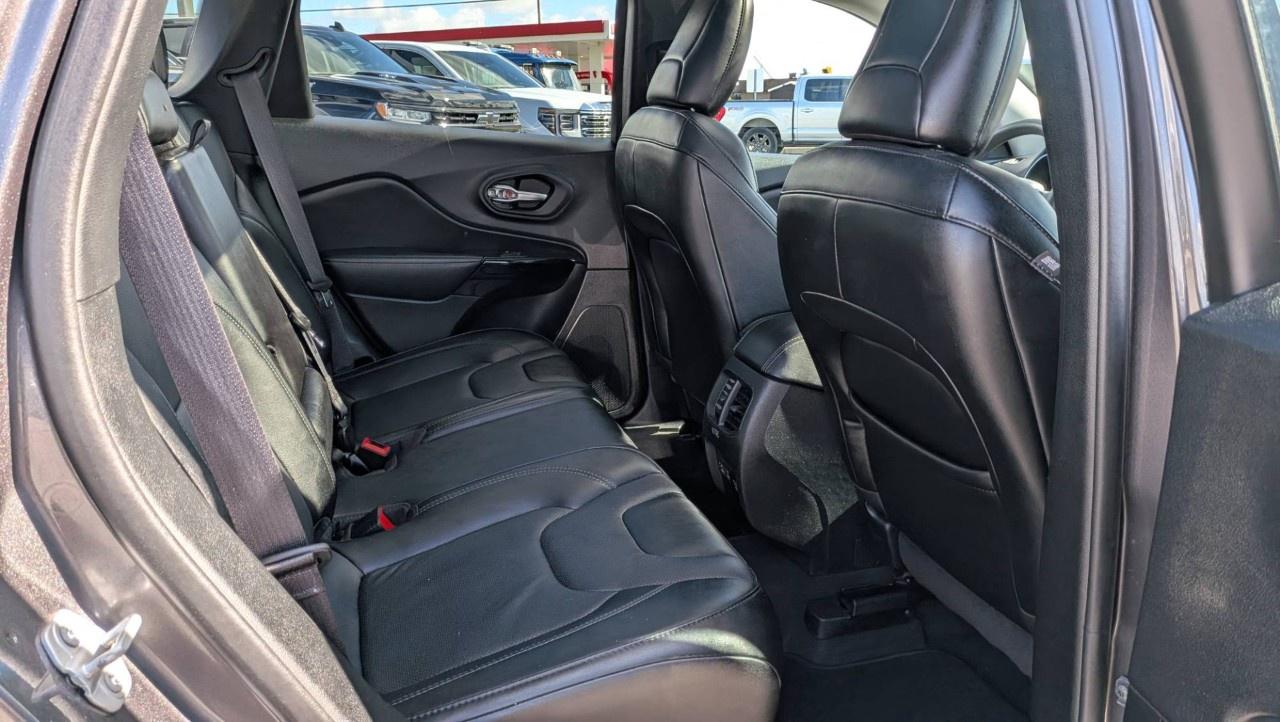 2022 Jeep Cherokee Altitude 4x4 Photo
