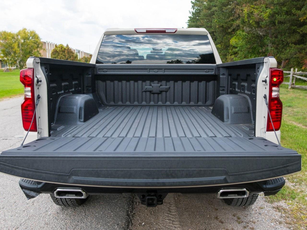 2026 Chevrolet Silverado 1500 Crew Cab Standard Box 4-Wheel Drive Custom Trail Boss Photo