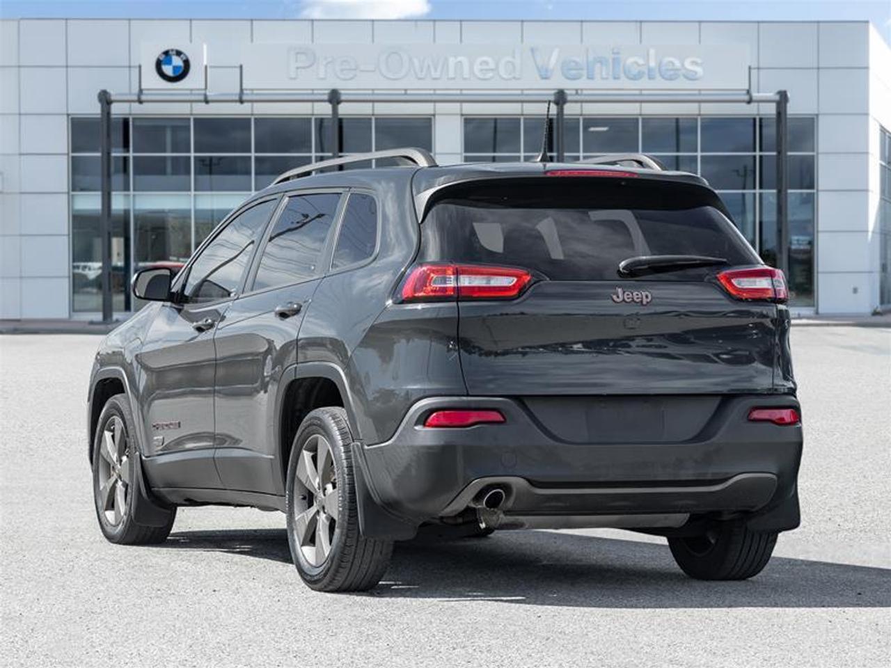2017 Jeep Cherokee North 4dr Front-wheel Drive Photo