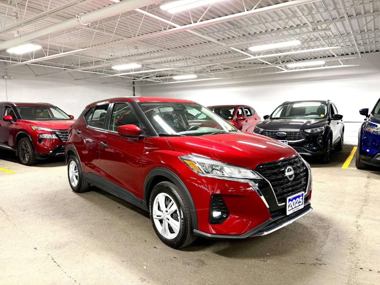 2025 Nissan Kicks Play S FWD Photo3