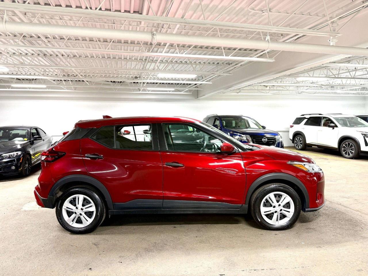 2025 Nissan Kicks Play S FWD Photo