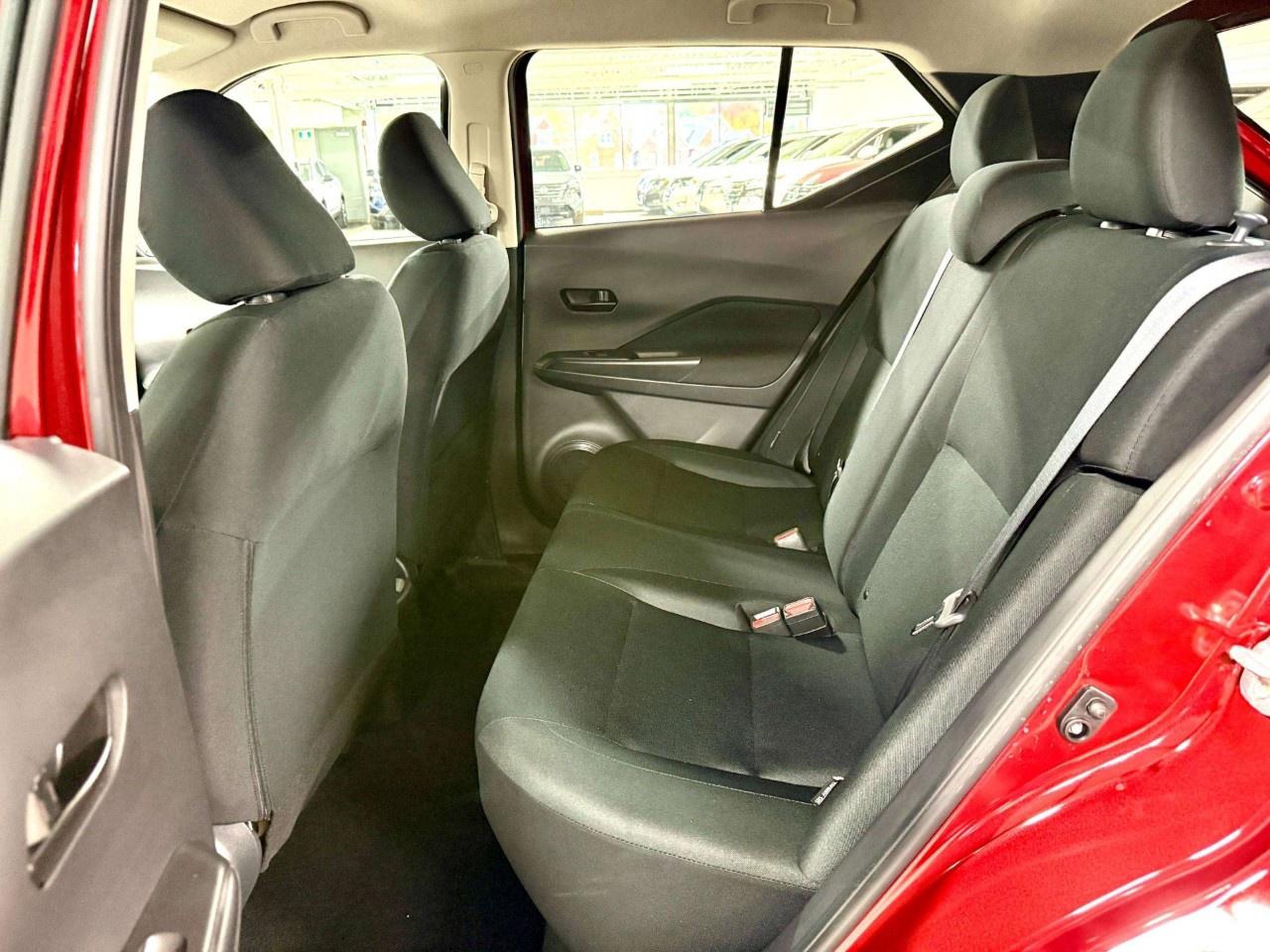 2025 Nissan Kicks Play S FWD Photo