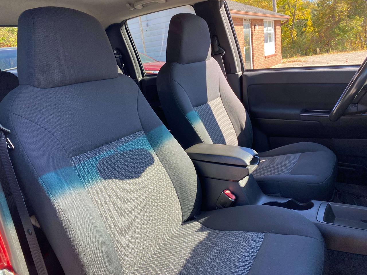 2008 GMC Canyon SLE, SOLD AS IS, NOT INSPECTED FOR SAFETY EXPENSES Photo