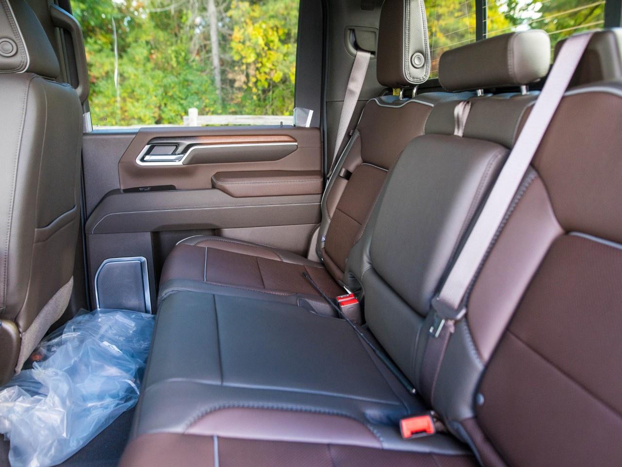 2026 GMC SIERRA 2500HD Crew Cab Standard Box 4-Wheel Drive Denali Photo
