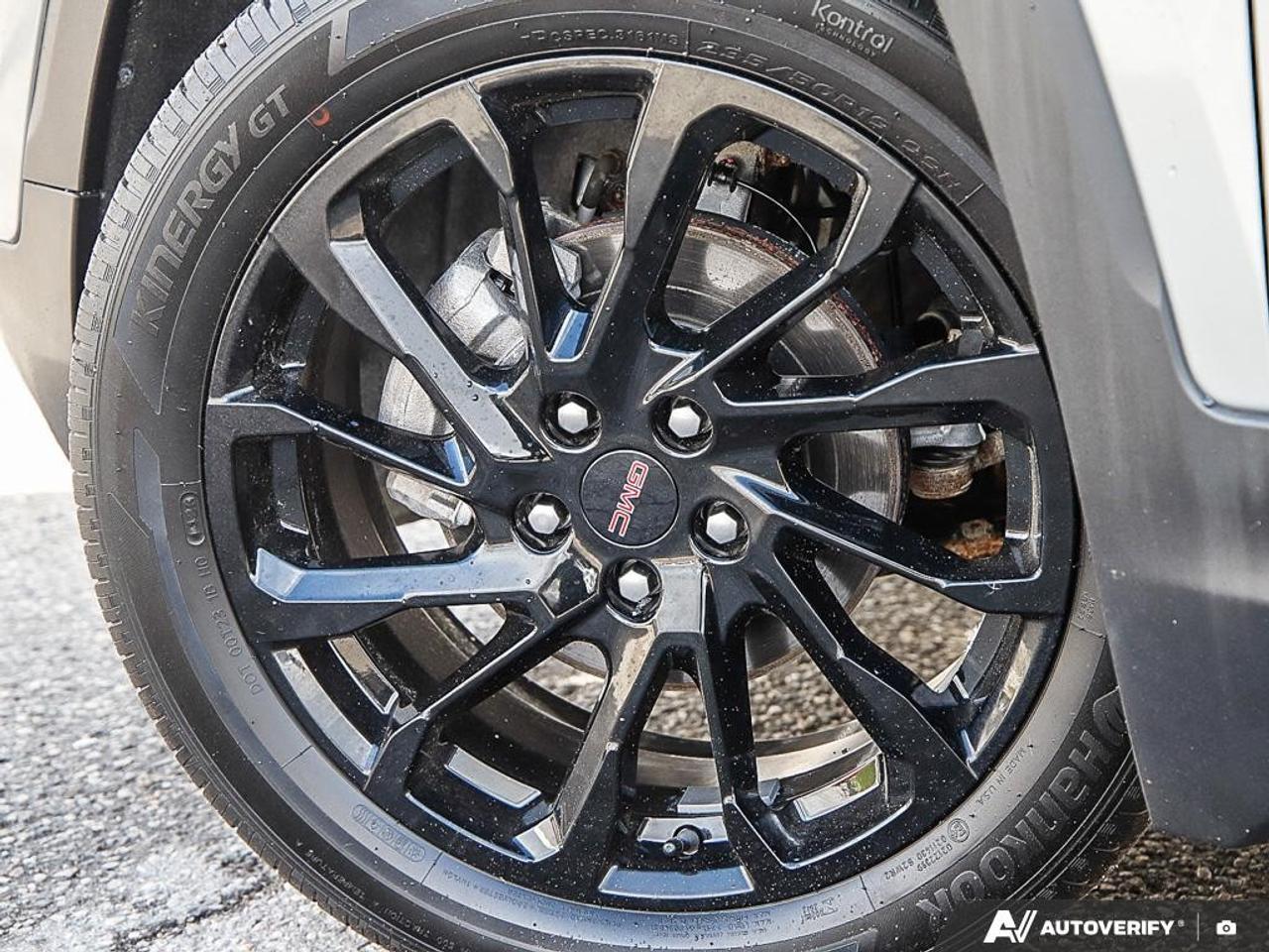 2024 GMC Terrain AWD SLE Photo