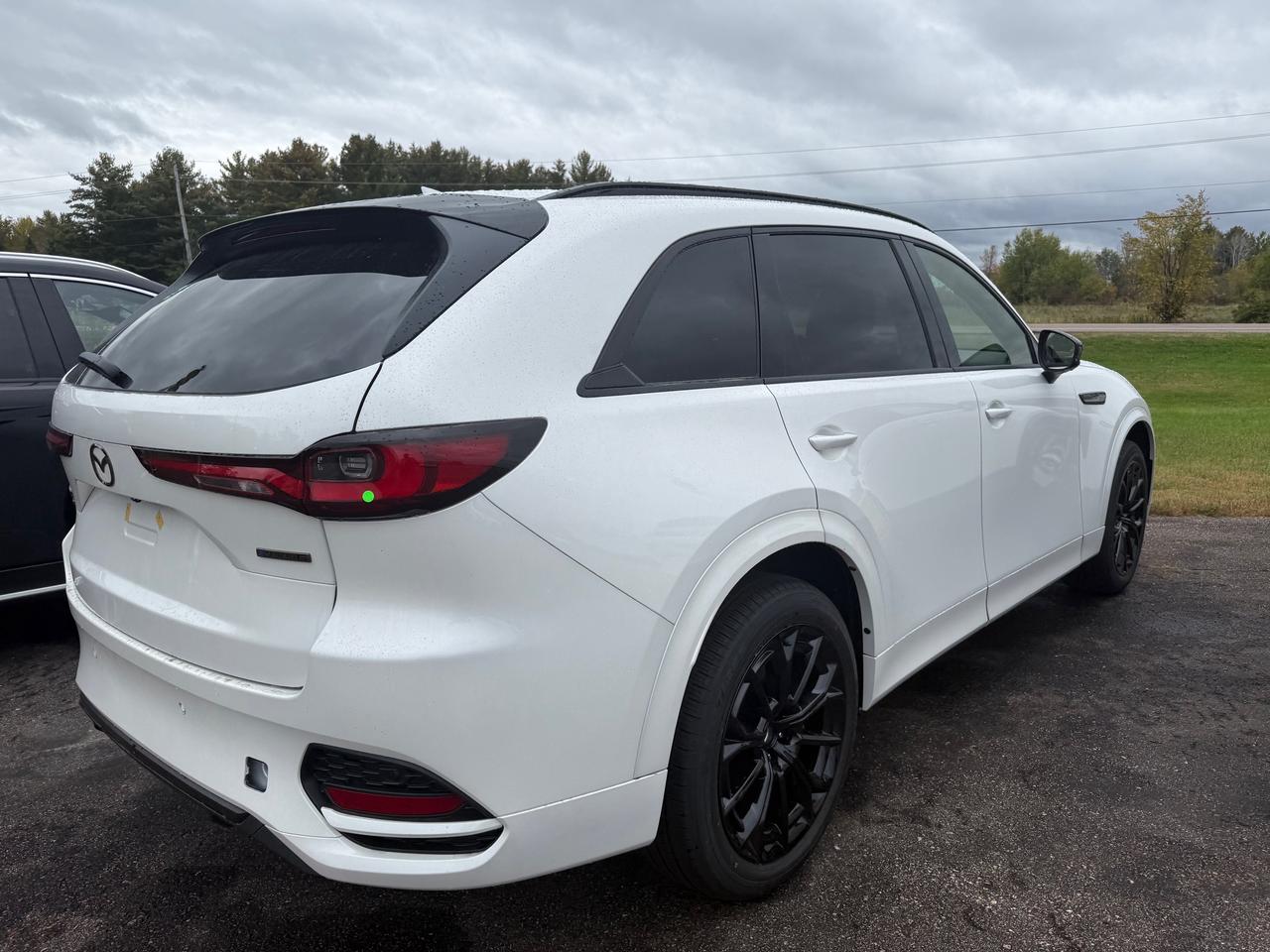 2026 Mazda CX-70 MHEV GT 4dr i-ACTIV All-Wheel Drive Sport Utility Photo4