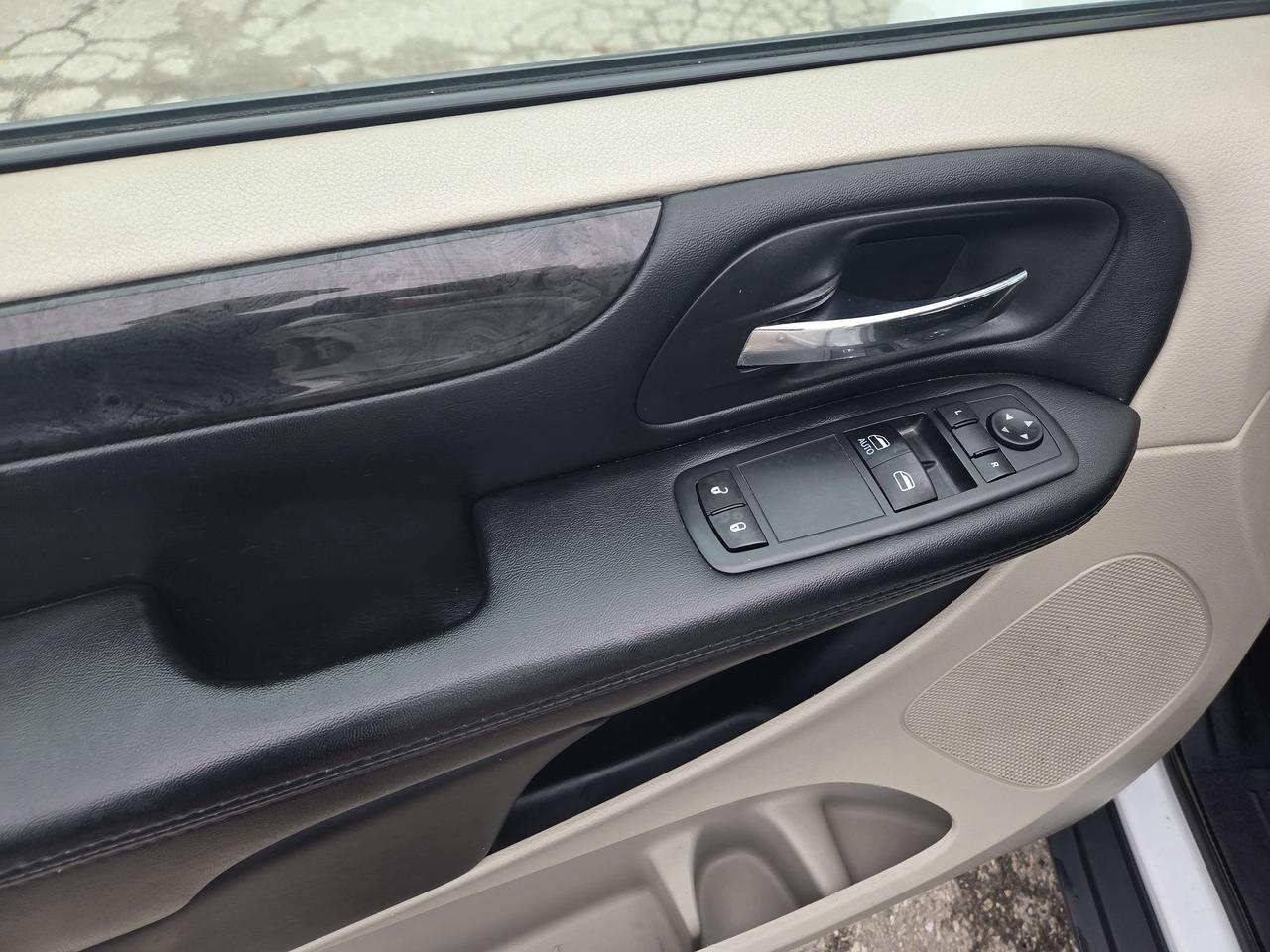 2018 Dodge Grand Caravan Cargo Conversion - Stow n Go - P-290168 Photo