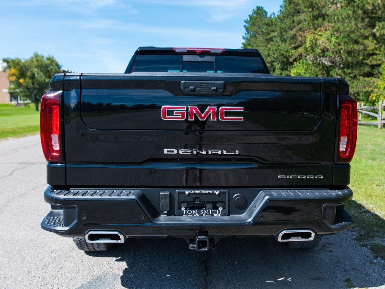 2026 GMC Sierra 1500 Crew Cab Standard Box 4-Wheel Drive Denali Photo3