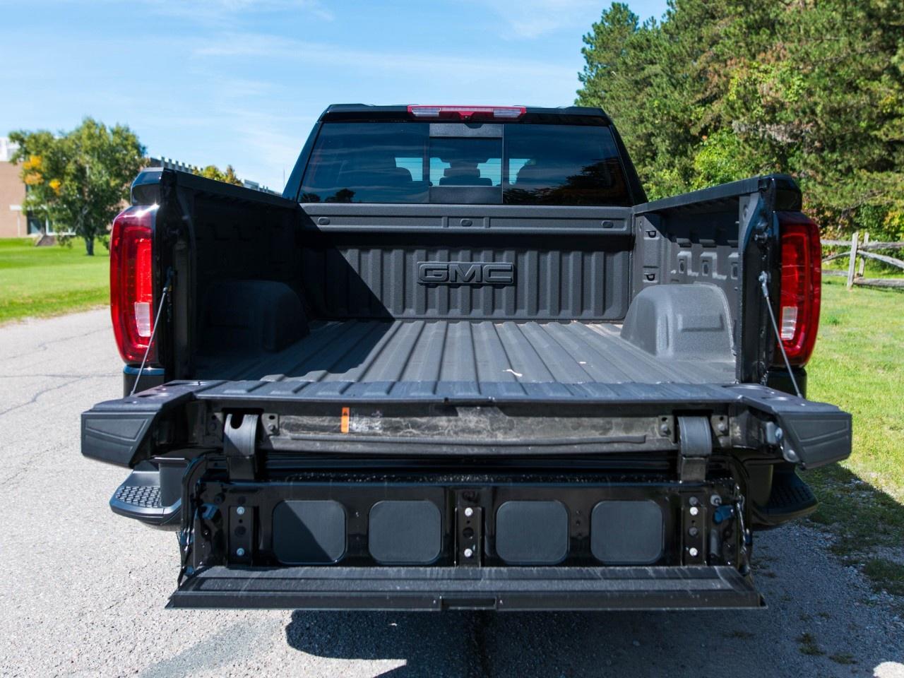 2026 GMC Sierra 1500 Crew Cab Standard Box 4-Wheel Drive Denali Photo