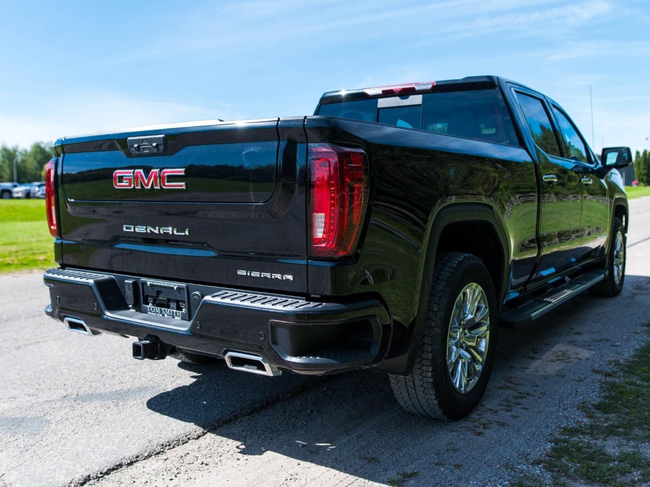 2026 GMC Sierra 1500 Crew Cab Standard Box 4-Wheel Drive Denali Photo