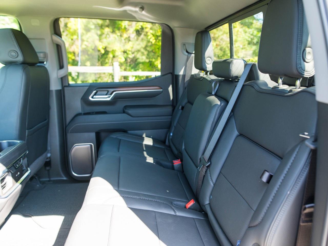 2026 GMC Sierra 1500 Crew Cab Standard Box 4-Wheel Drive Denali Photo