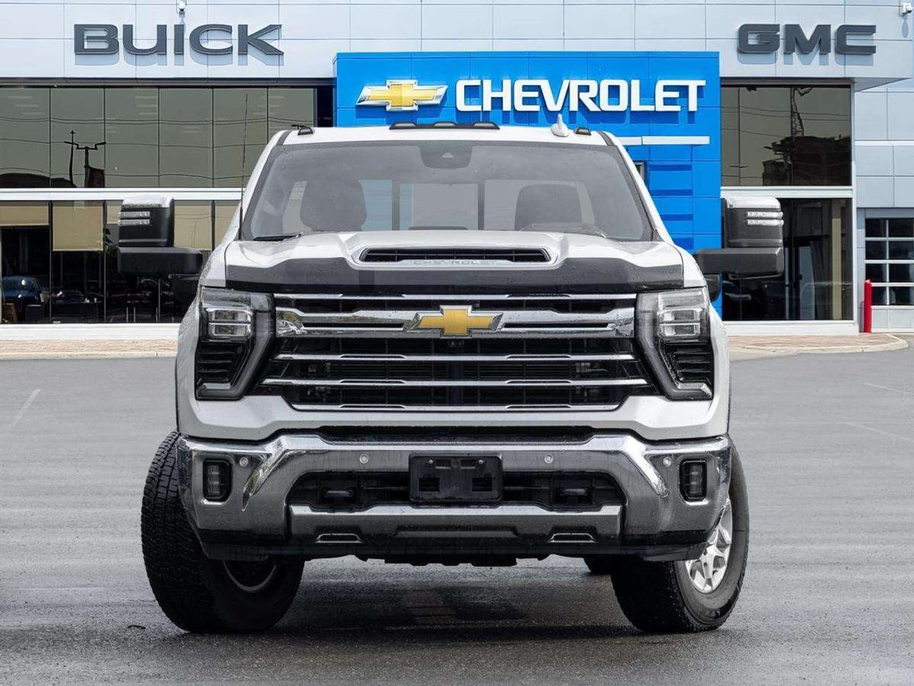 2024 Chevrolet Silverado 2500 4WD Crew Cab Standard Box LTZ Photo2