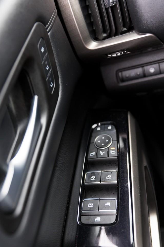 2024 Nissan Pathfinder Platinum 4dr 4x4 Photo