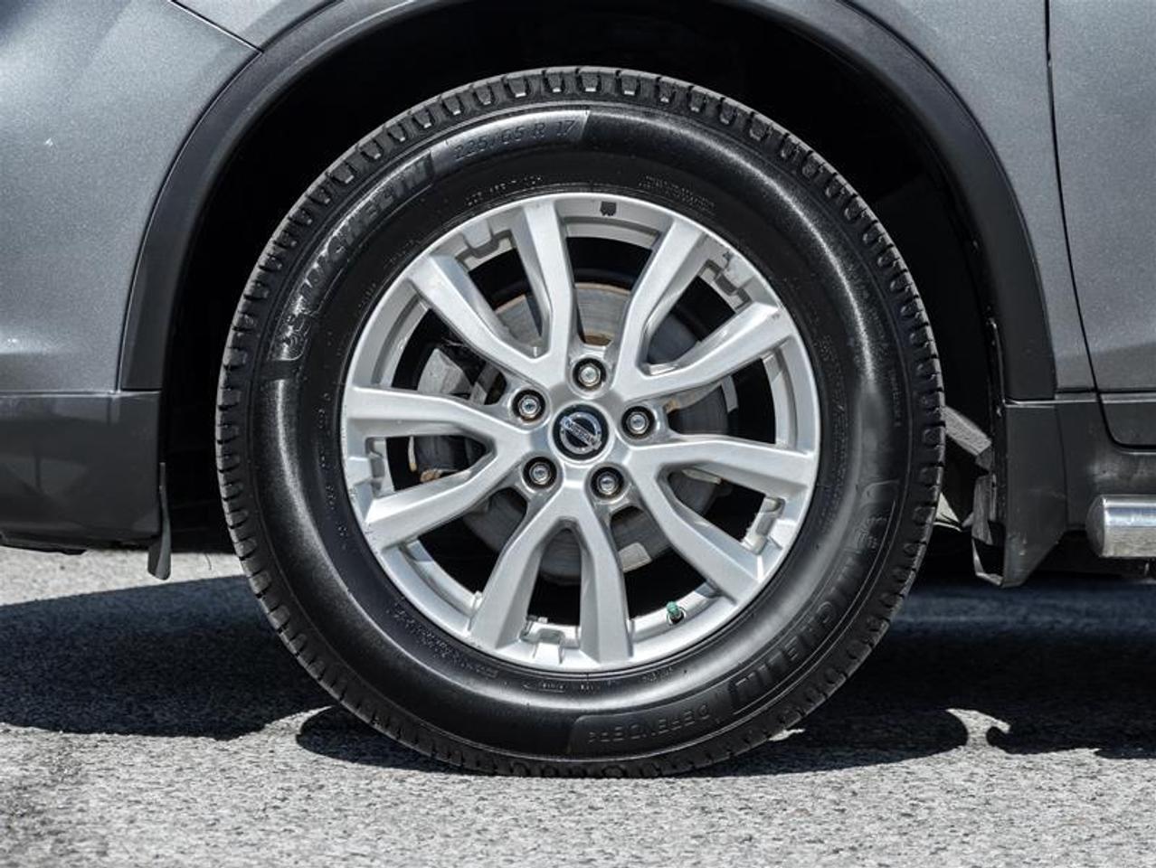2019 Nissan Rogue S (CVT) 4dr Front-Wheel Drive Photo