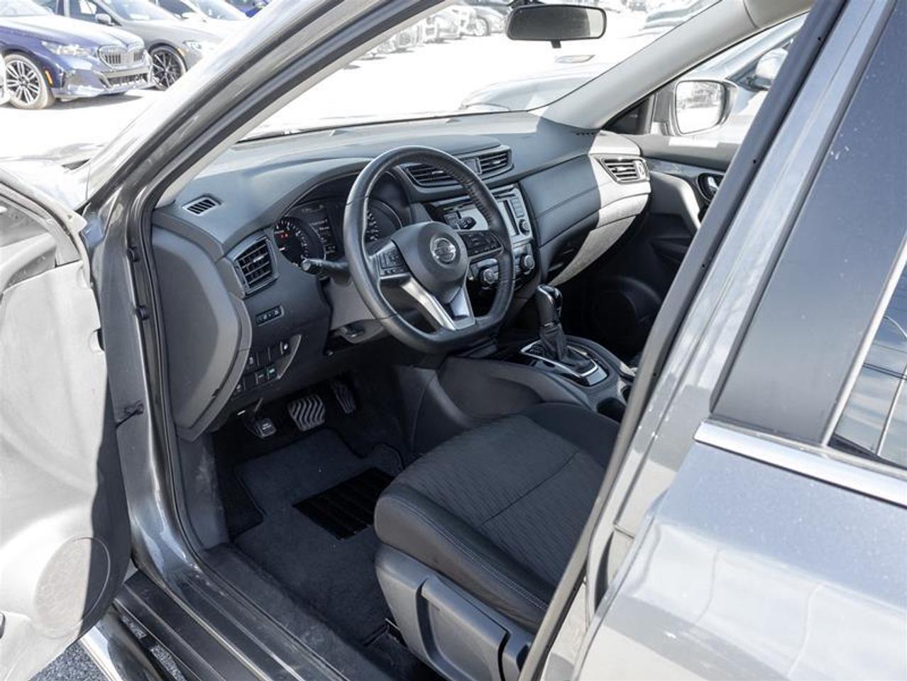 2019 Nissan Rogue S (CVT) 4dr Front-Wheel Drive Photo