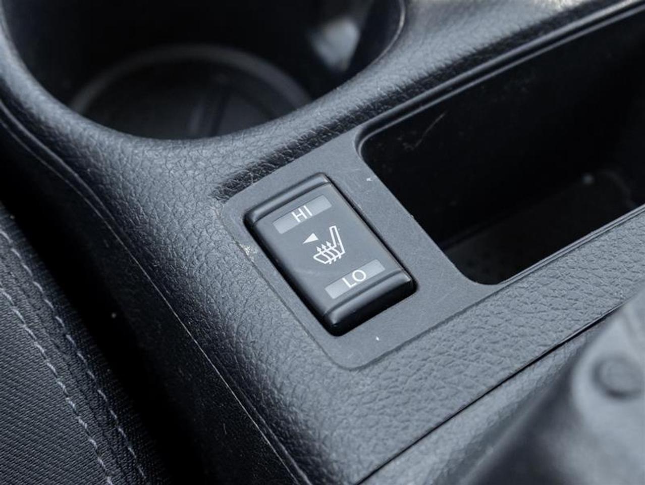 2019 Nissan Rogue S (CVT) 4dr Front-Wheel Drive Photo