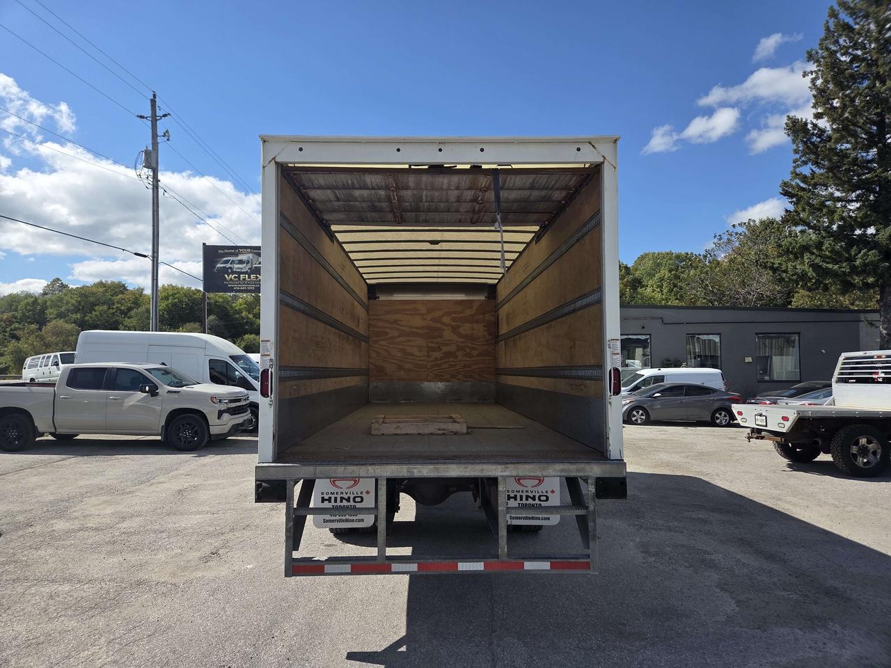 2023 Hino L6 24FT Box - Cummins Diesel - ST-T10083 Photo