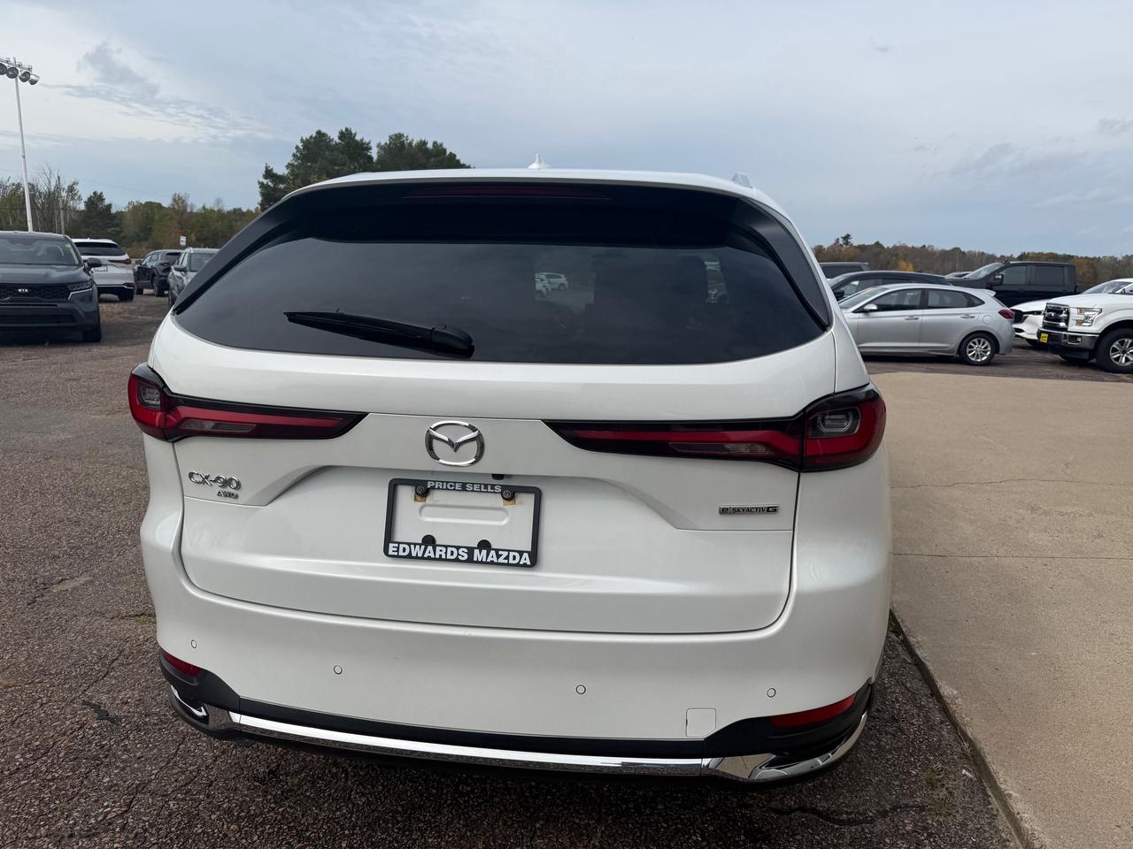 2025 Mazda CX-90 MHEV GT 4dr i-ACTIV All-Wheel Drive Sport Utility Photo