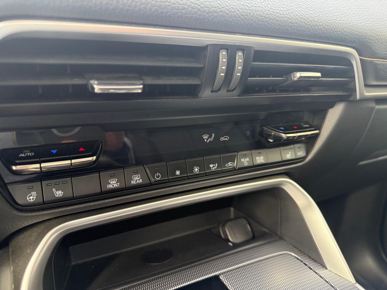 2025 Mazda CX-90 MHEV GT 4dr i-ACTIV All-Wheel Drive Sport Utility Photo