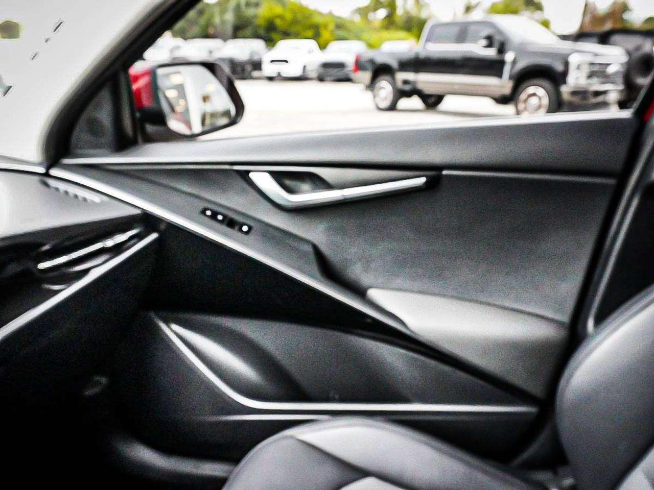 2023 Kia NIRO  Photo