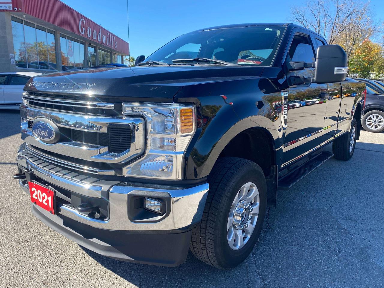 2021 Ford F-250 XLT, 6.2L, CLEAN CARFAX, 8' BOX, BACK UP CAMERA! Photo
