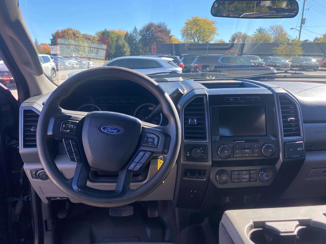 2021 Ford F-250 XLT, 6.2L, CLEAN CARFAX, 8' BOX, BACK UP CAMERA! Photo