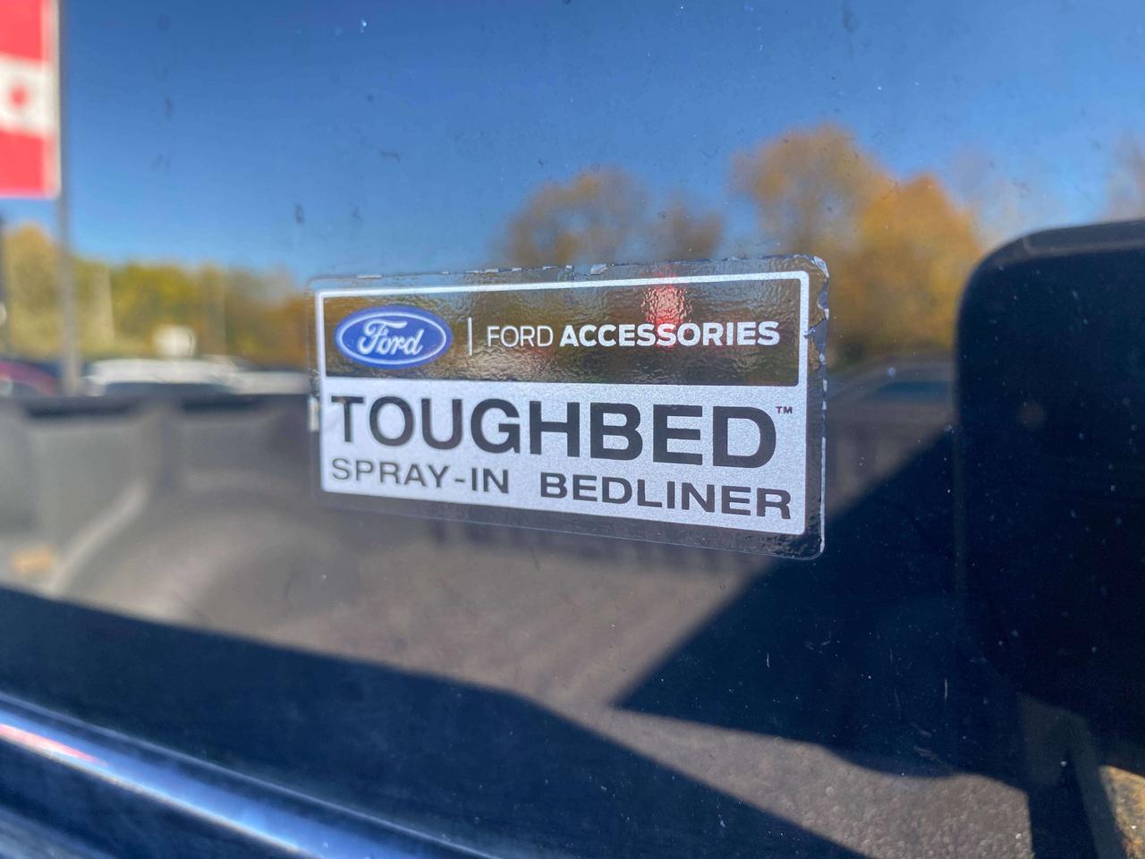 2021 Ford F-250 XLT, 6.2L, CLEAN CARFAX, 8' BOX, BACK UP CAMERA! Photo