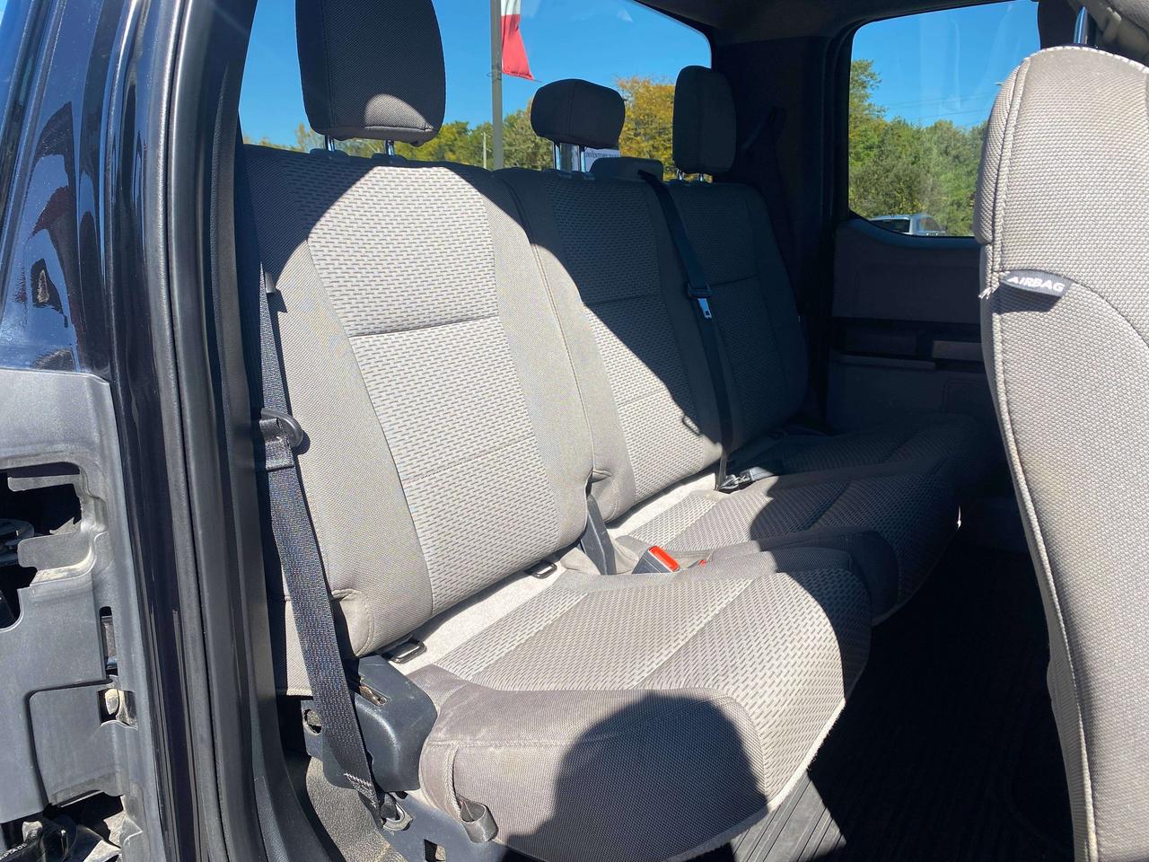 2021 Ford F-250 XLT, 6.2L, CLEAN CARFAX, 8' BOX, BACK UP CAMERA! Photo