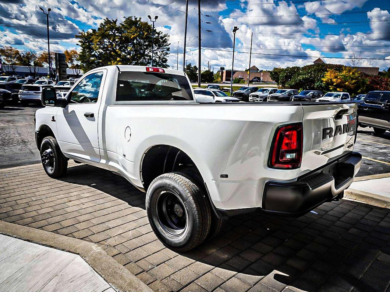 2027 RAM 3500  Photo