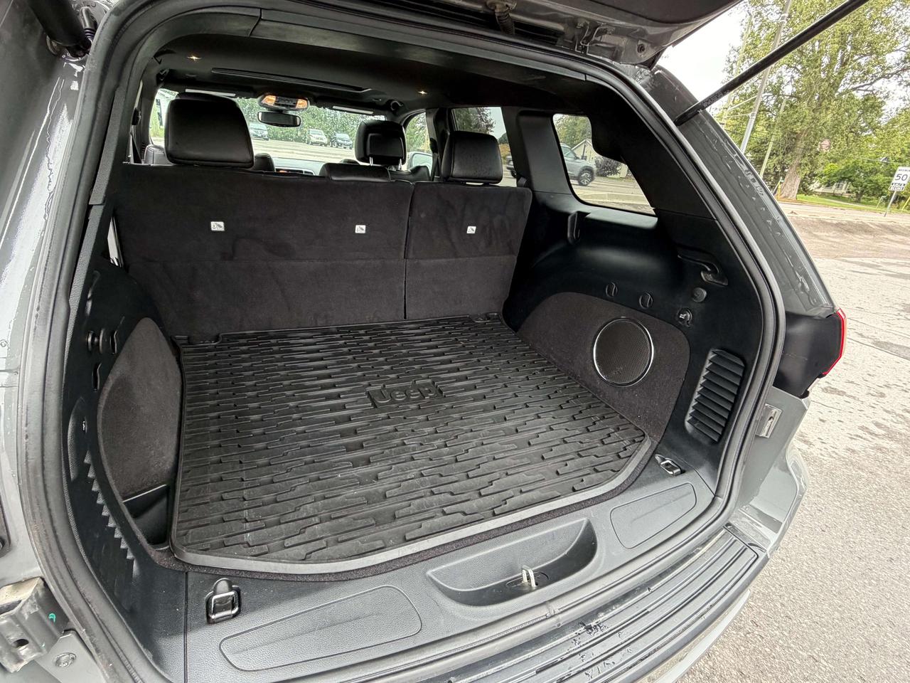 2020 Jeep Grand Cherokee ALTITUDE/PWR ROOF/AWD/HEATED SEATS/CALL PICTON Photo