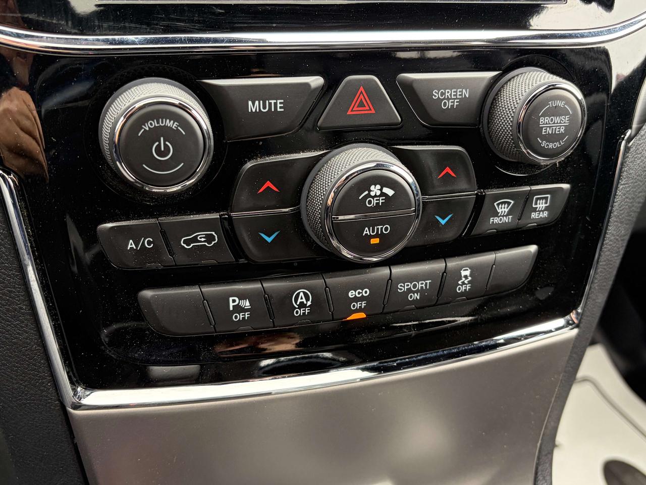 2020 Jeep Grand Cherokee ALTITUDE/PWR ROOF/AWD/HEATED SEATS/CALL PICTON Photo