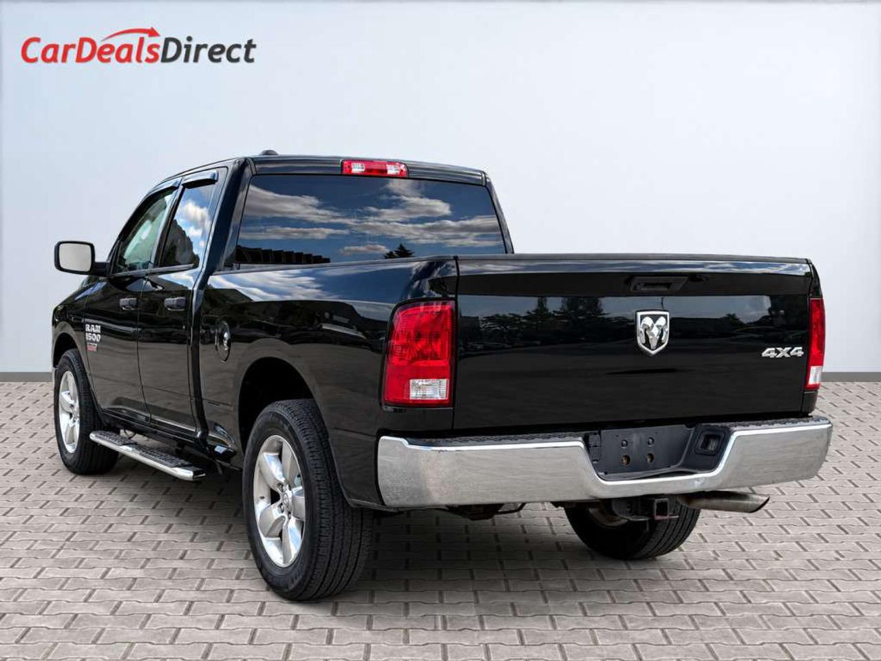 2019 RAM 1500 ST 4X4 / 3.6L V6 / QUAD CAB /  BACKUP CAMERA / CLEAN CARFAX Photo4