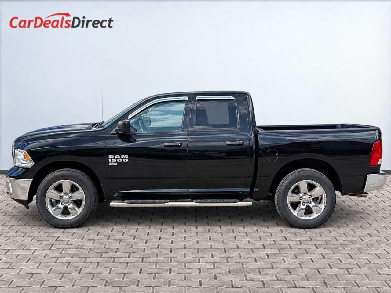 2019 RAM 1500 ST 4X4 / 3.6L V6 / QUAD CAB /  BACKUP CAMERA / CLEAN CARFAX Photo