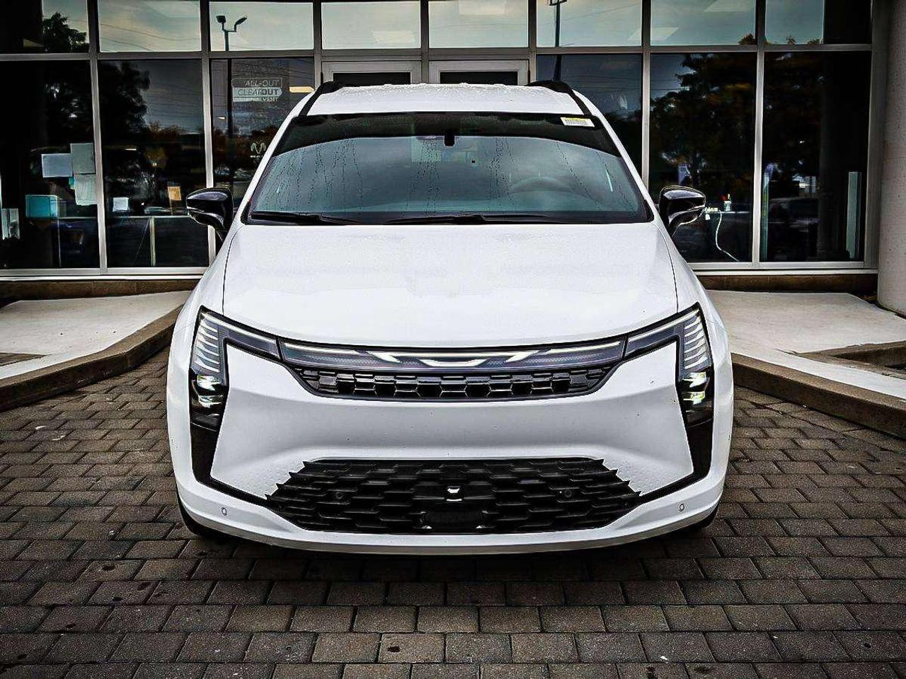 2027 Chrysler Pacifica  Photo3