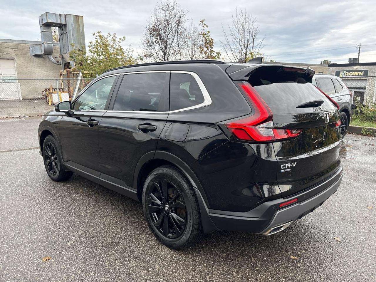 2025 Honda CR-V Touring Honda Certified With 7YR/160K Warranty Photo3