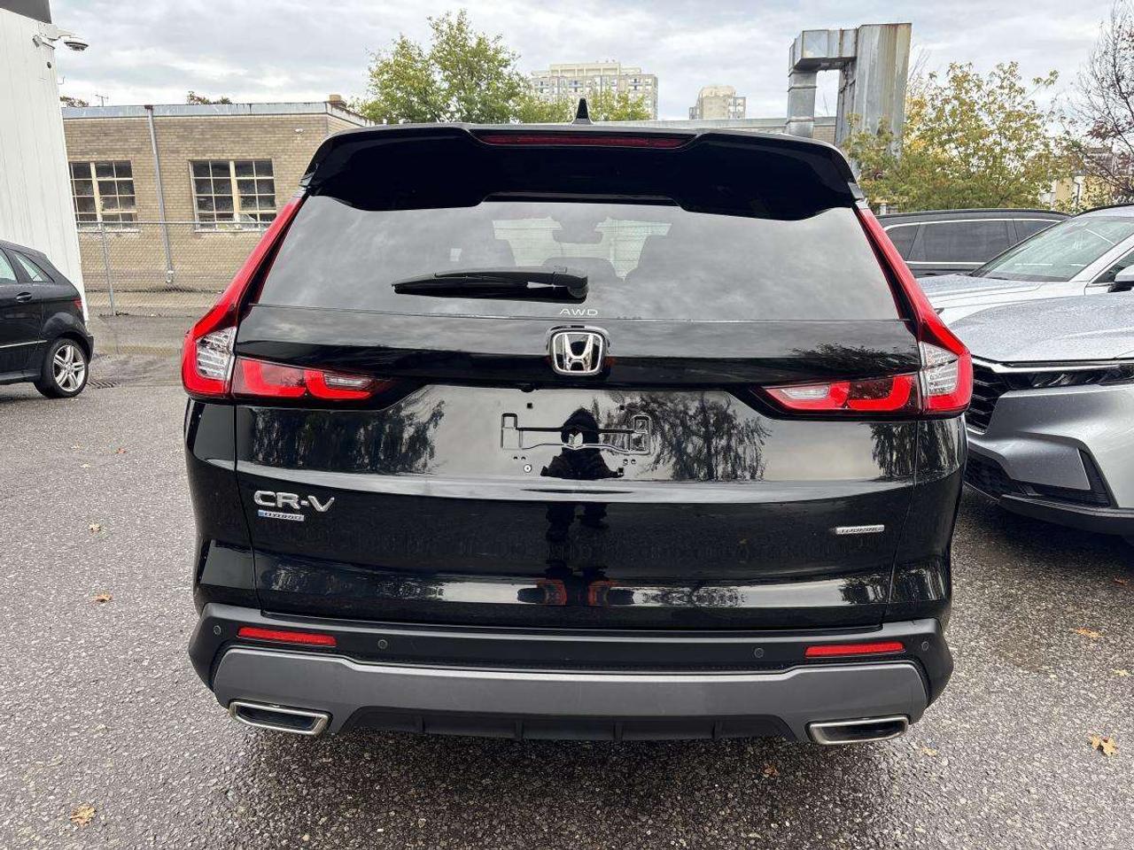 2025 Honda CR-V Touring Honda Certified With 7YR/160K Warranty Photo2