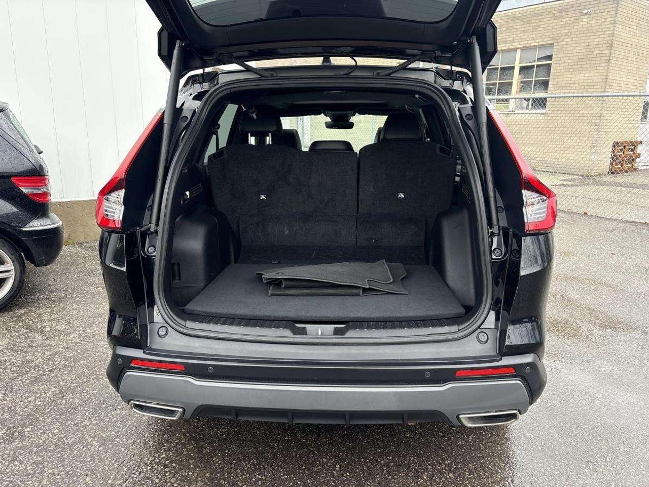 2025 Honda CR-V Touring Honda Certified With 7YR/160K Warranty Photo